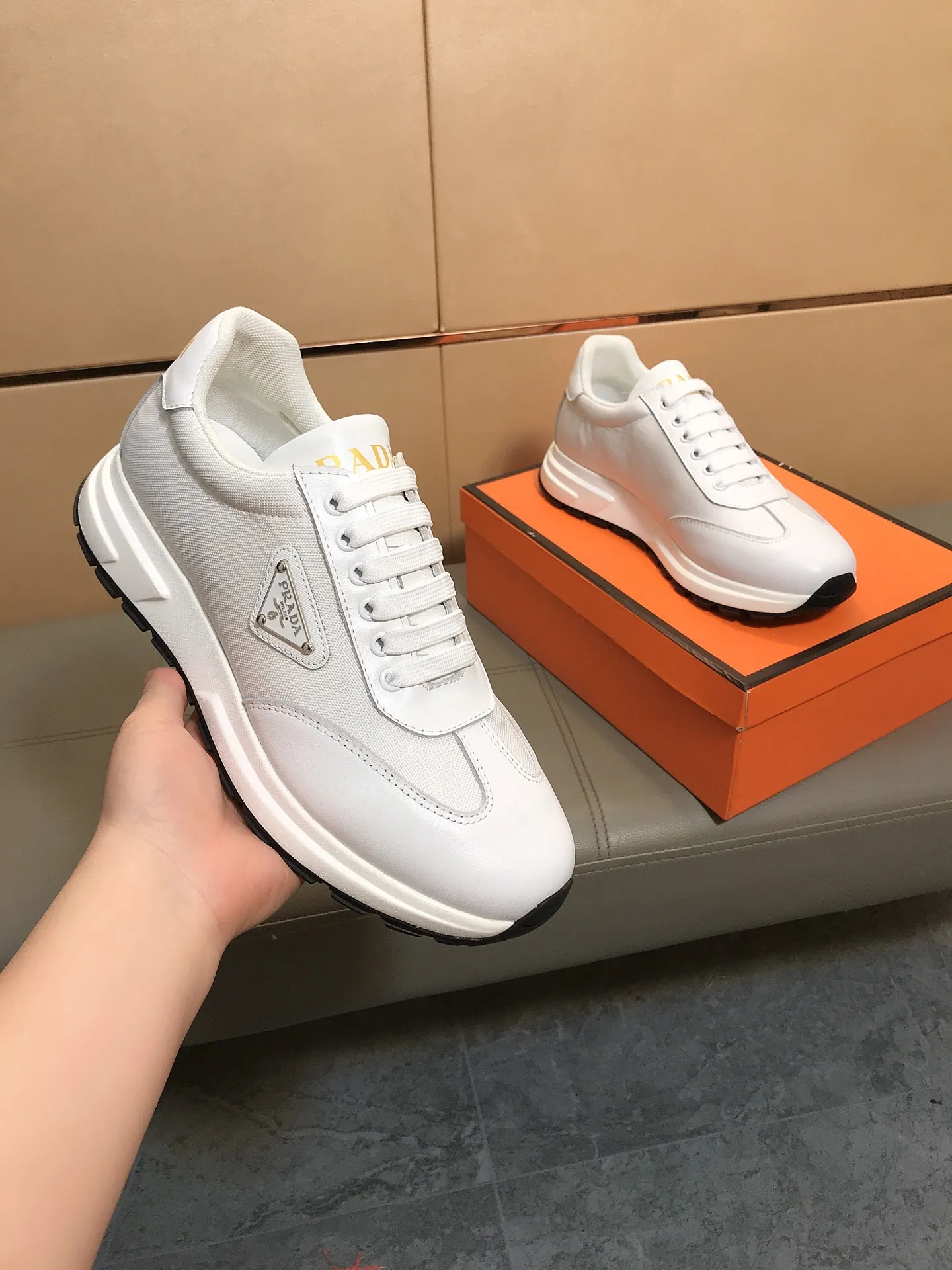 Ex-factory price 400 💎💎🆕Prada's latest casual and fashionable men's shoes👟hot style💥simple and elegant style, exclusive for trendy men. Unique latest brand elements👑, fashionable and generous, imported cowhide leather splicing breathable fabrics, comfortable lining + sheepskin feet, super comfortable and wear-resistant outsole, classic model taken in kind, code number: 38-44
